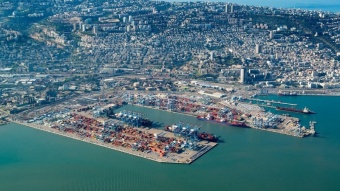 נמל חיפה: עובדים באופן רציף, מסביב לשעון