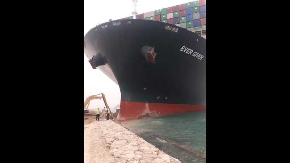 דיווח: הושלם מעבר כל האניות שנתקעו מחוץ לתעלת סואץ