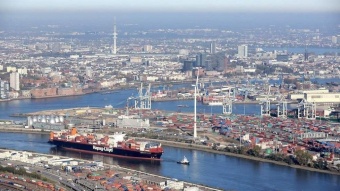נמל המבורג יכול לטפל באניות ענק לאחר הרחבת האלבה