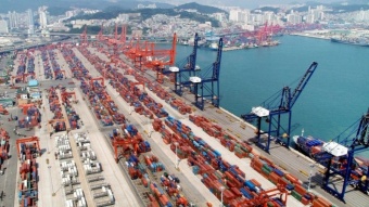 סין: הסגרים חוזרים לערי נמל מרכזיות