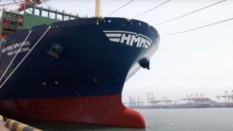 חברת הספנות הגדולה של דרום קוריאה מדווחת על תוצאות חלשות עקב ירידה בביקושים לאורך שרשרת האספקה העולמית ובנורמליזציה של שוק המכולות. הכנסות החברה ברבעון רשמו ירידה של 58%