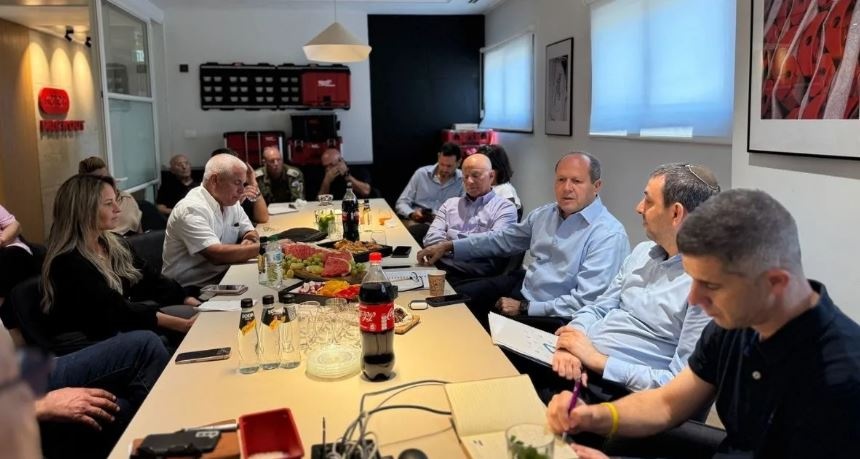 שר הכלכלה ברקת: ״עם הפנים לפתיחת המשק״