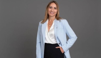 הכנסות החברה ברבעון הסתכמו בכ-1,074 מיליון דולר לעומת כ- 1,003 מיליון דולר ברבעון מקביל אשתקד, גידול של כ-7%. מנכ״לית אל על, דינה בן טל גננסיה: ממשיכים בפיתוח כושר הייצור של החברה, הרחבת צי המטוסים, הכשרת כוח אדם, לרבות גיוס והכשרה של צוותי אוויר וקרקע